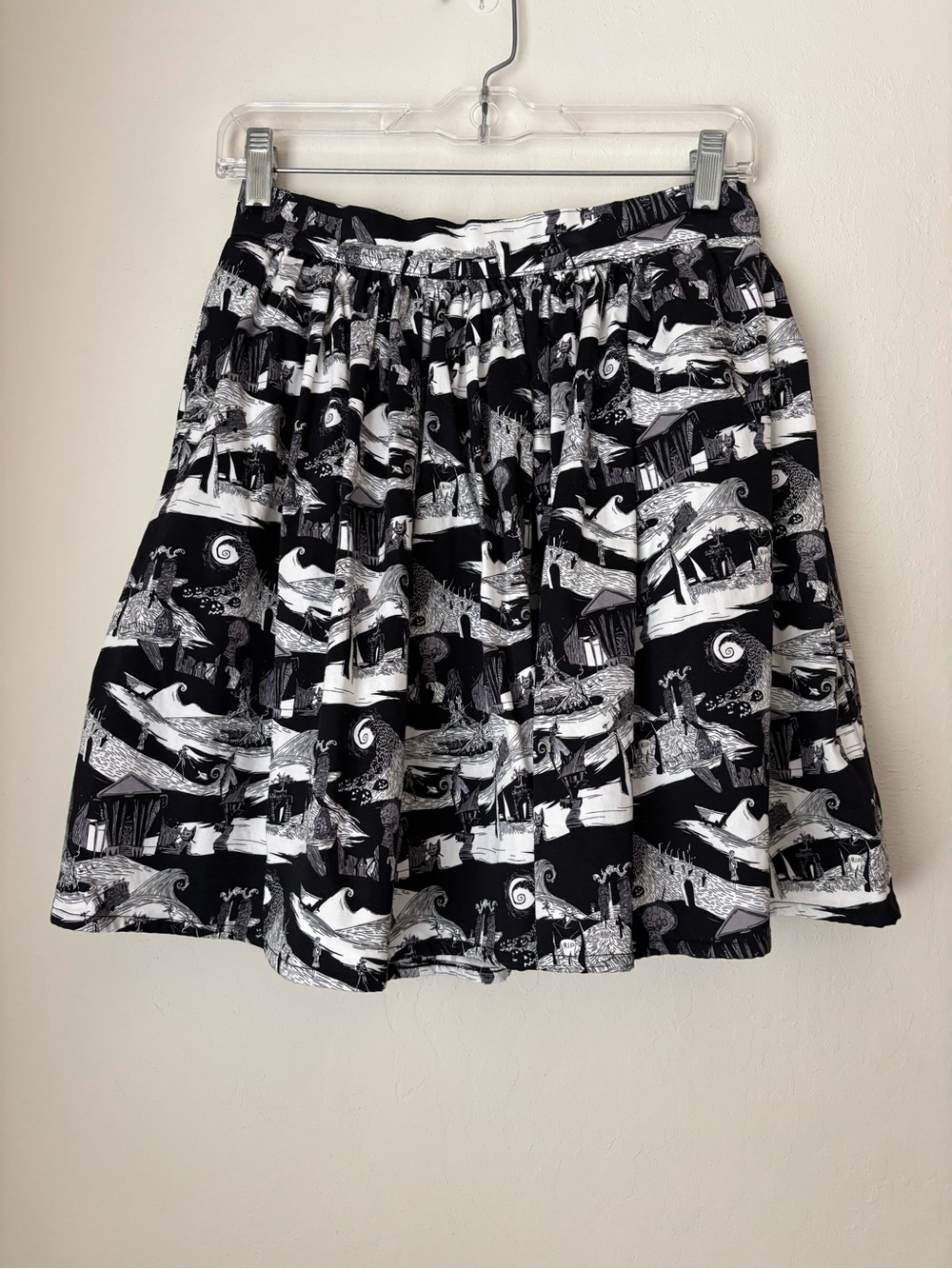 Disney The Nightmare Before Christmas Pleated Skirt Size Medium Halloween Town